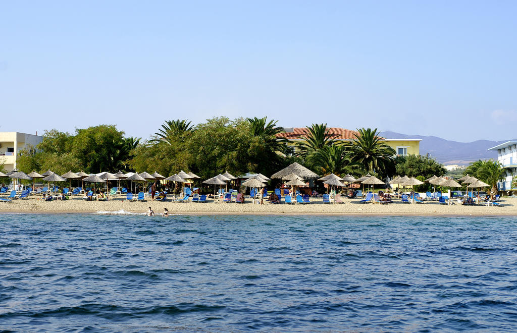 Отель Possidona Beach Геракини Экстерьер фото