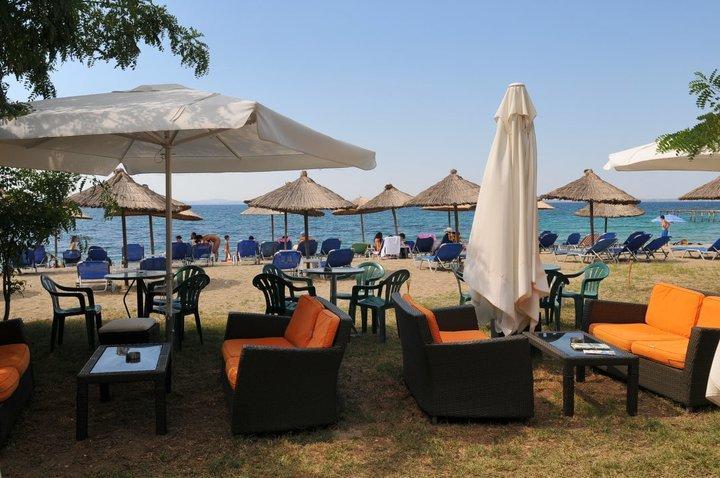 Отель Possidona Beach Геракини Экстерьер фото